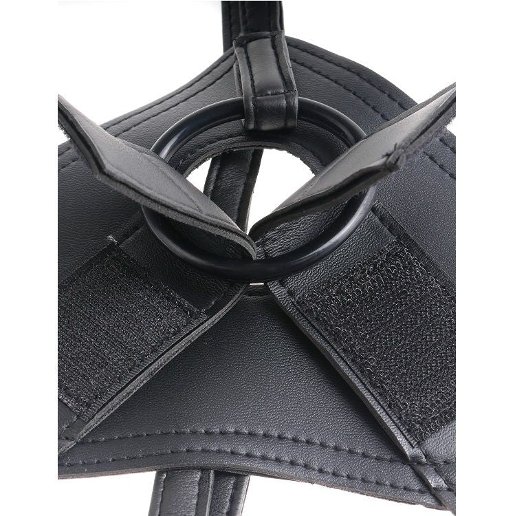 Harnais King Cock Strap-On, gros plan sur les sangles auto-agrippantes, modèle 22,9 cm